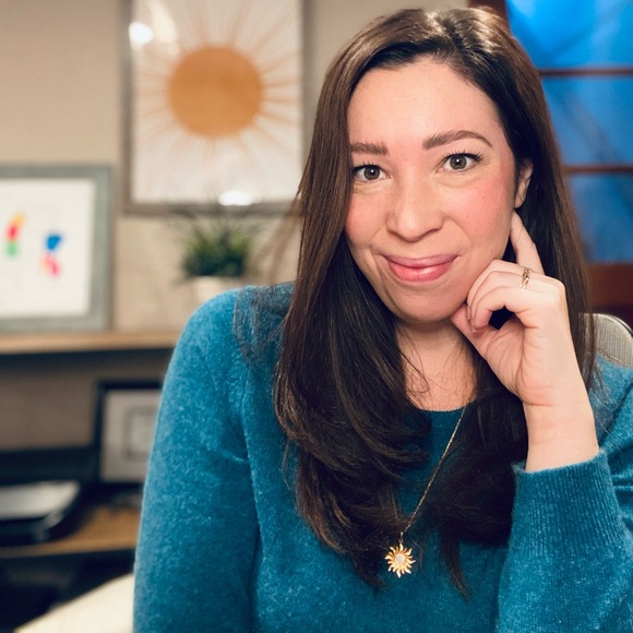 Meet your Posher, Kara - Picture 1 of 1